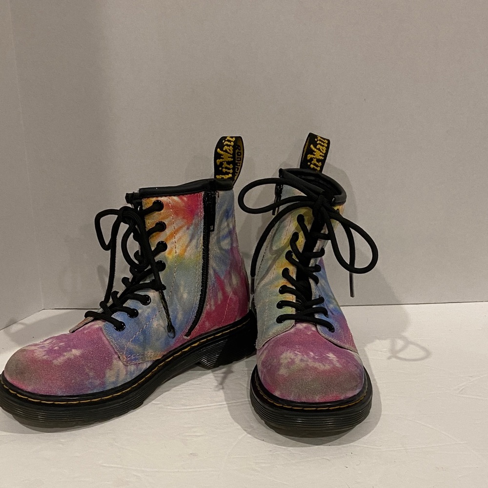 VGUC Dr. Martens Girls Suede Rainbow Tie Dye Zippered Combat Boots Bounce Soles